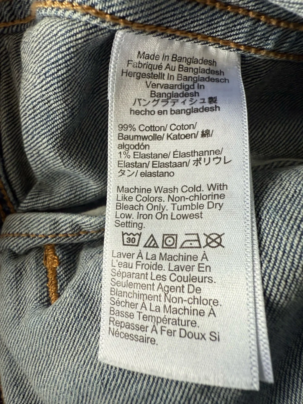 J CREW Womens Denim Classic Jean Jacket Blue Size Medium Timeless Trucker Jacket - Picture 8 of 15